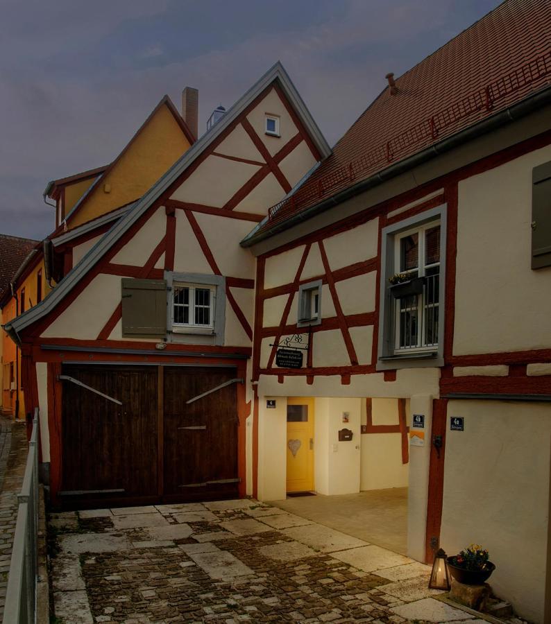 RefuKium Altstadtscheune Weißenburg in Bayern Exterior foto